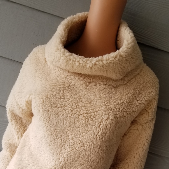 A New Day Sherpa Pullover Sweater - Picture 3 of 7